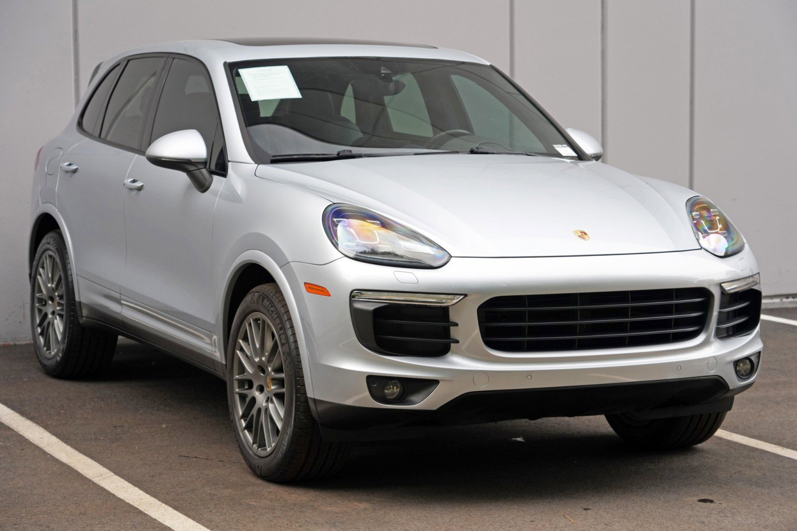Used 2018 Porsche Cayenne Platinum Edition AWD/4WD image 50