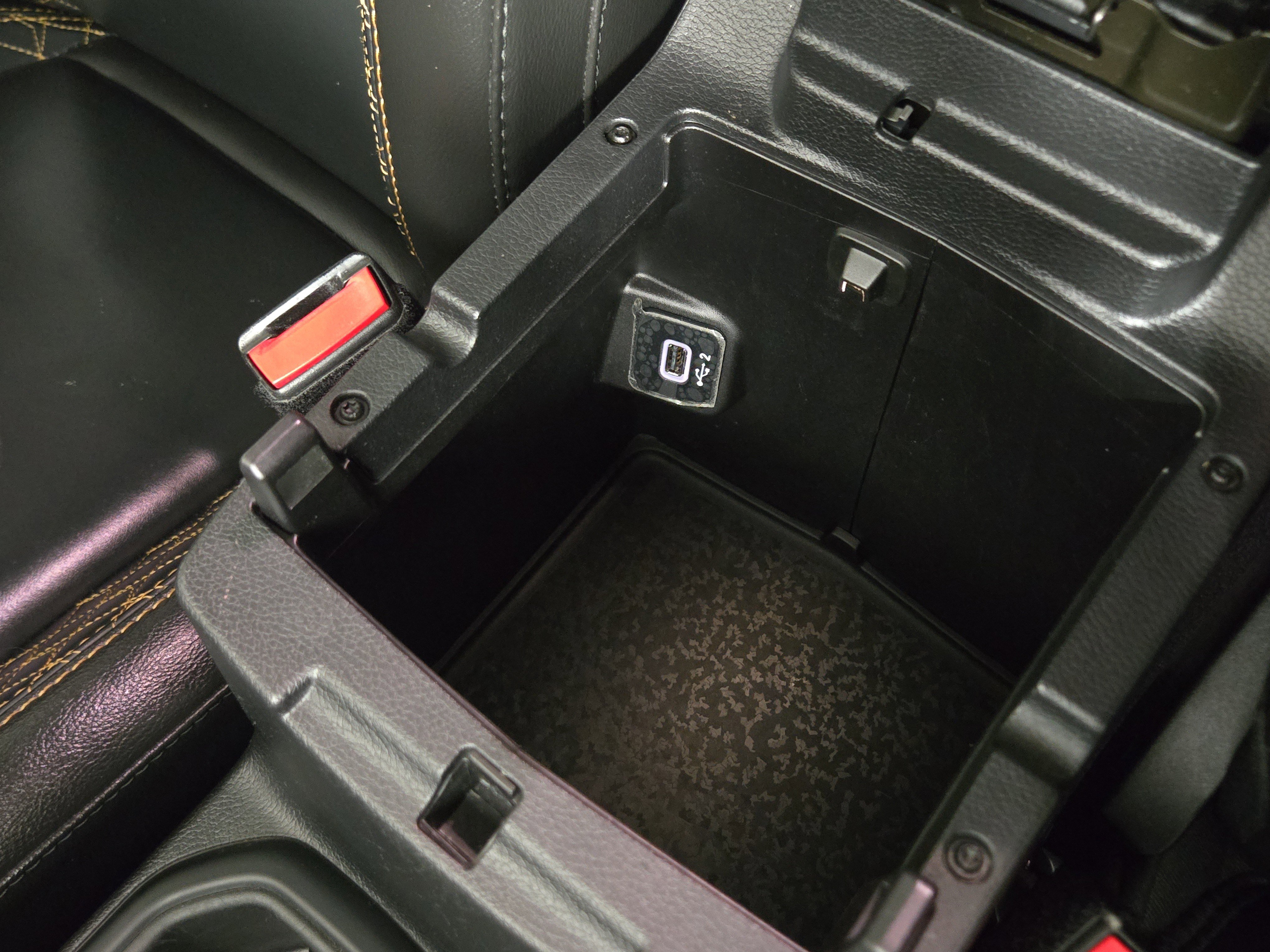 Used 2021 Jeep Wrangler Unlimited Sahara image 31