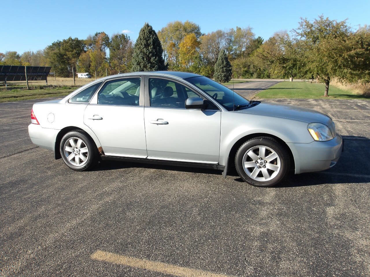 Used 2007 Mercury Montego Luxury