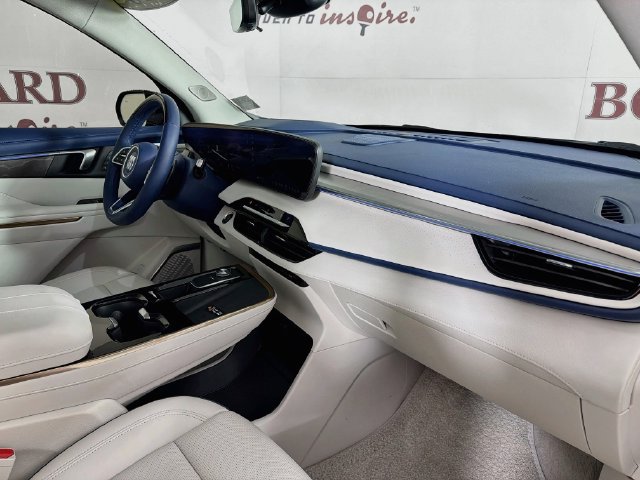 Used 2026 Buick Enclave Avenir w/ Super Cruise Package FWD image 36
