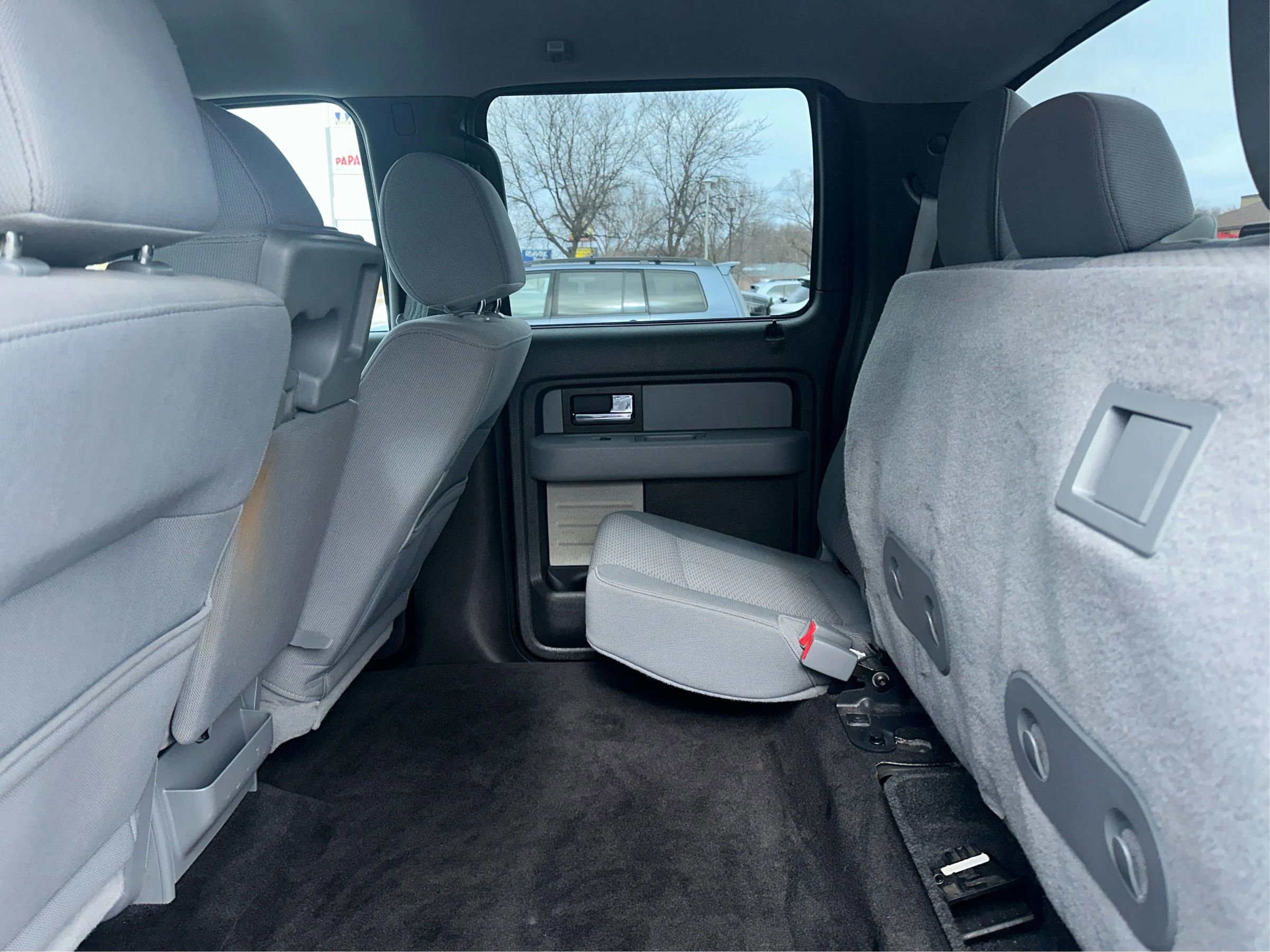 Used 2012 Ford F150 XLT w/ XLT Chrome Pkg image 10