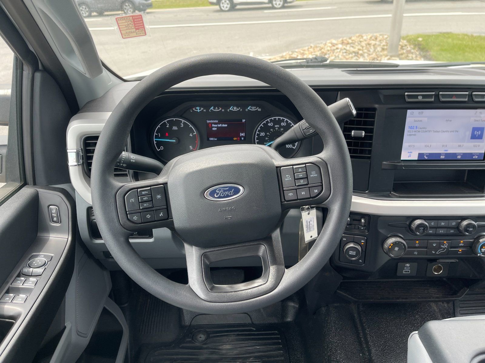Used 2024 Ford F550 4x4 Crew Cab Super Duty image 16