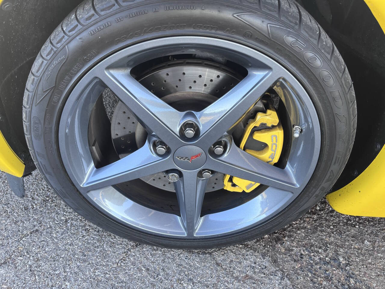 Used 2012 Chevrolet Corvette Coupe w/ 4LT Preferred Equipment Group RWD image 19