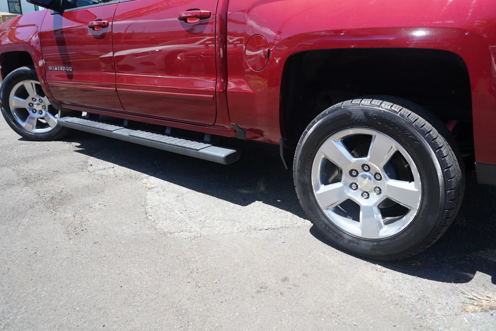 Used 2018 Chevrolet Silverado 1500 LT w/ All Star Edition AWD/4WD image 5