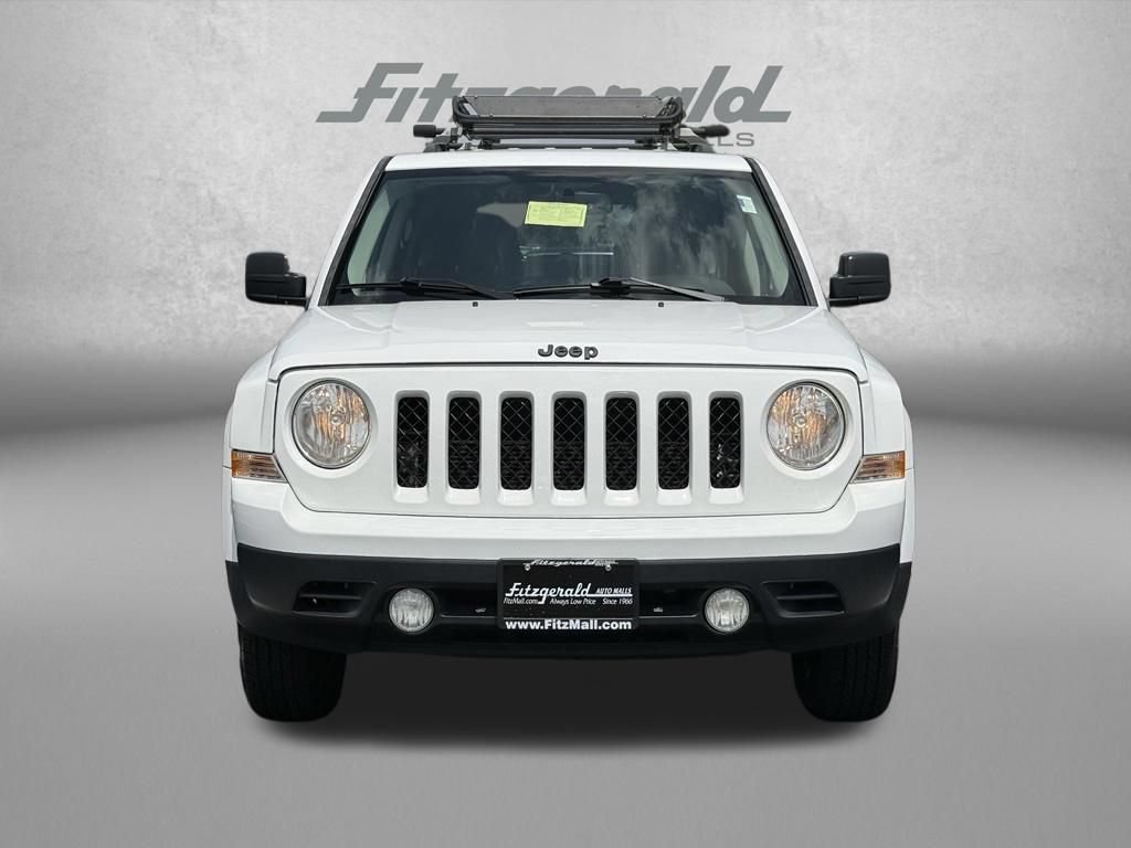 Used 2016 Jeep Patriot Sport w/ Power Value Group AWD/4WD image 3