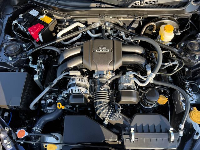 Used 2025 Toyota GR86 Premium w/ ALL Weather Mat Package (TMS) RWD image 19