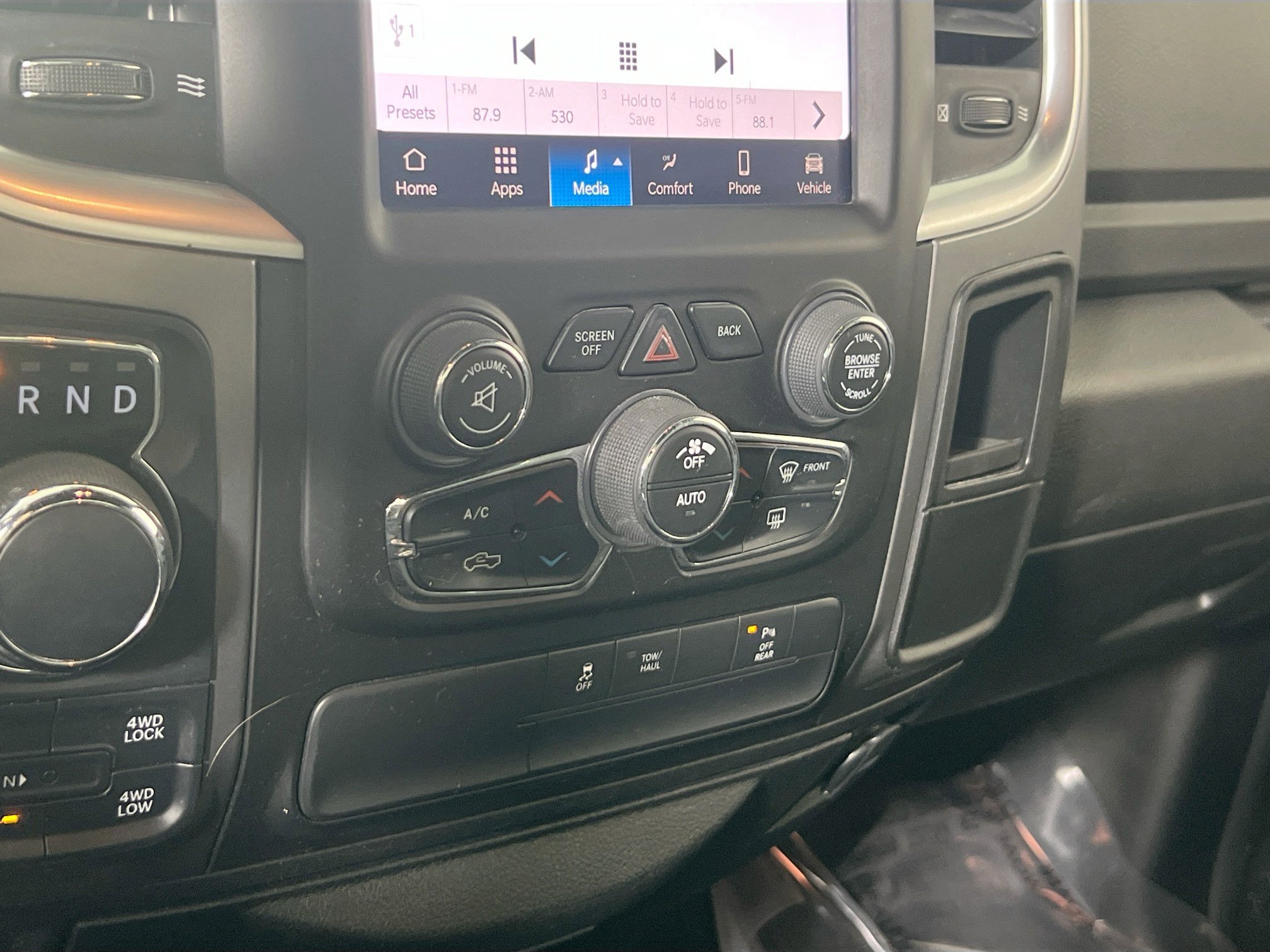 Used 2022 RAM 1500 Classic Warlock w/ Electronics Group AWD/4WD image 15