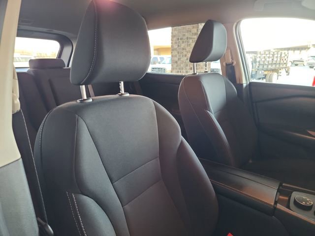 Used 2024 Nissan Rogue S image 16