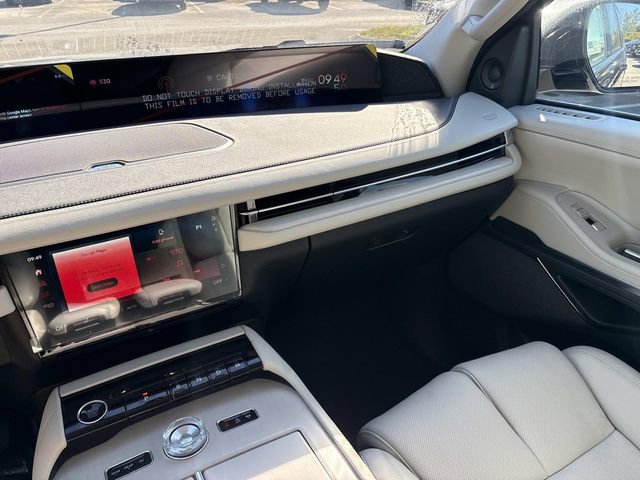 New 2025 Lincoln Navigator Reserve AWD/4WD image 15