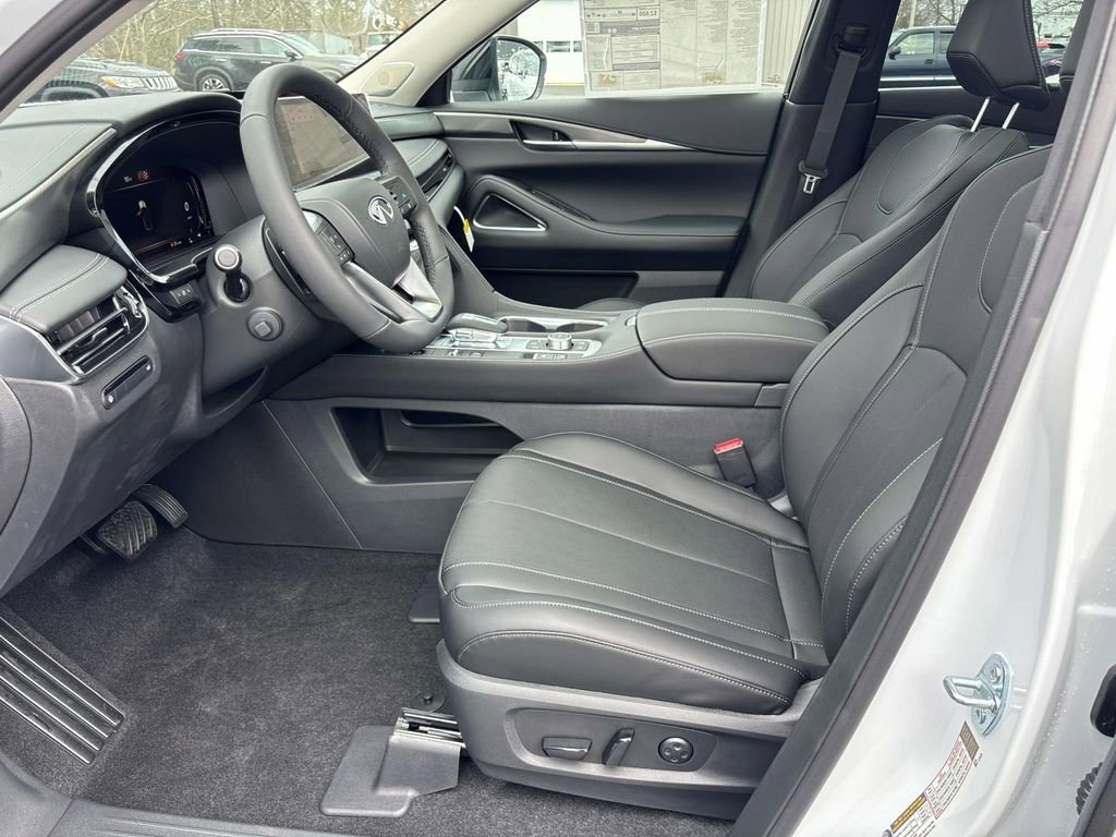 New 2026 INFINITI QX60 Luxe w/ Cargo Package image 10