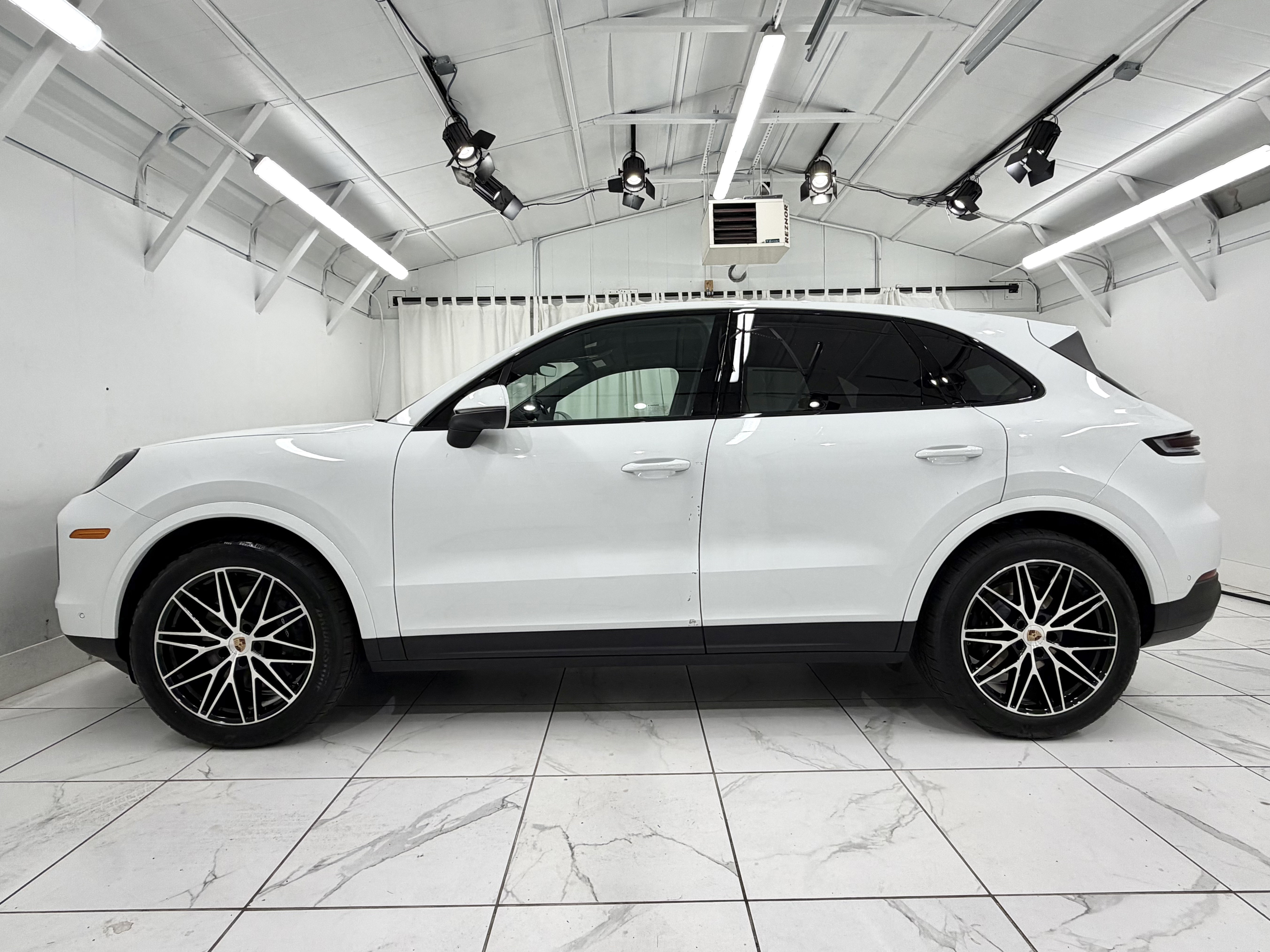 New 2026 Porsche Cayenne AWD/4WD image 2