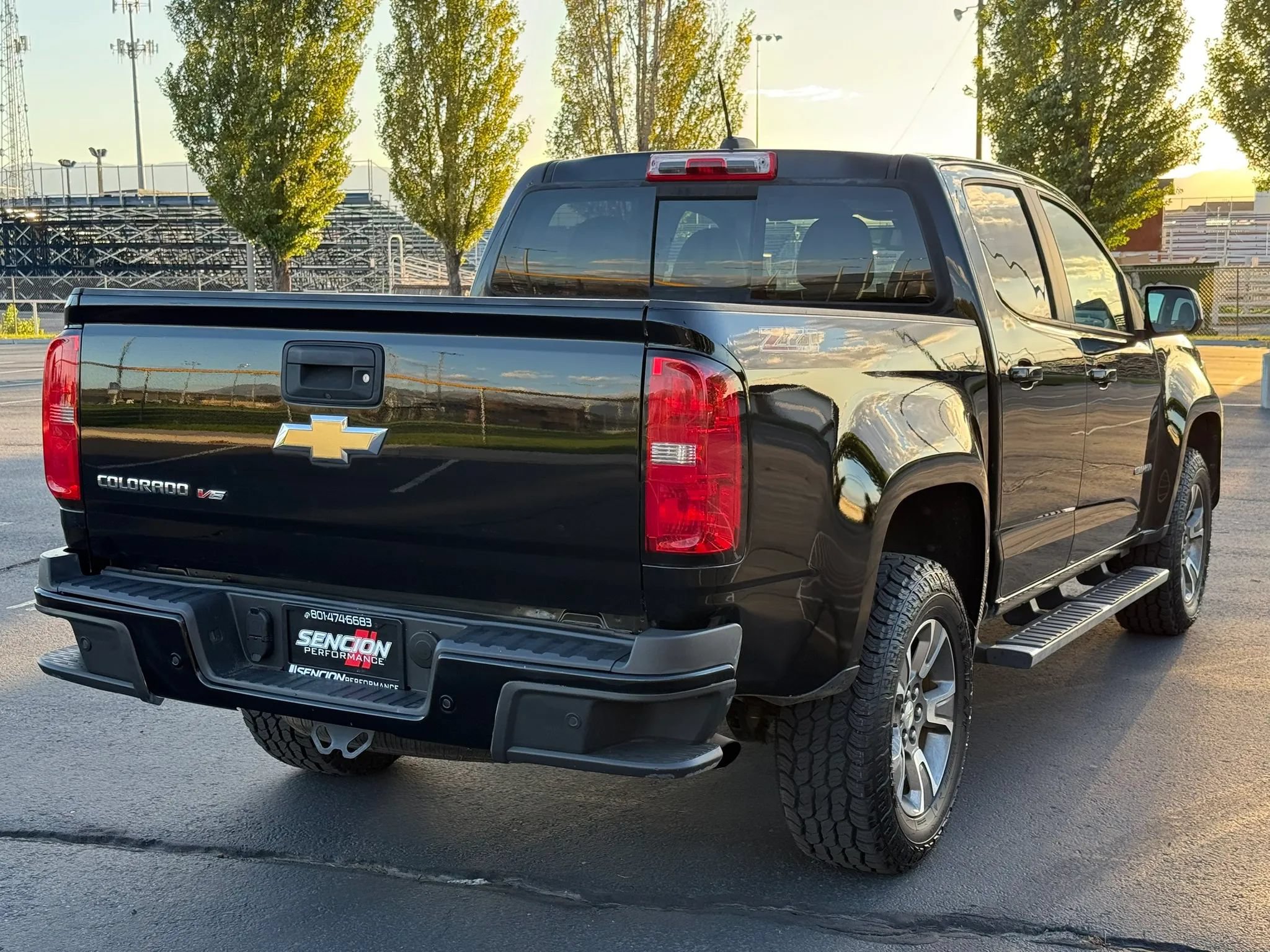 Used 2019 Chevrolet Colorado Z71 AWD/4WD image 7