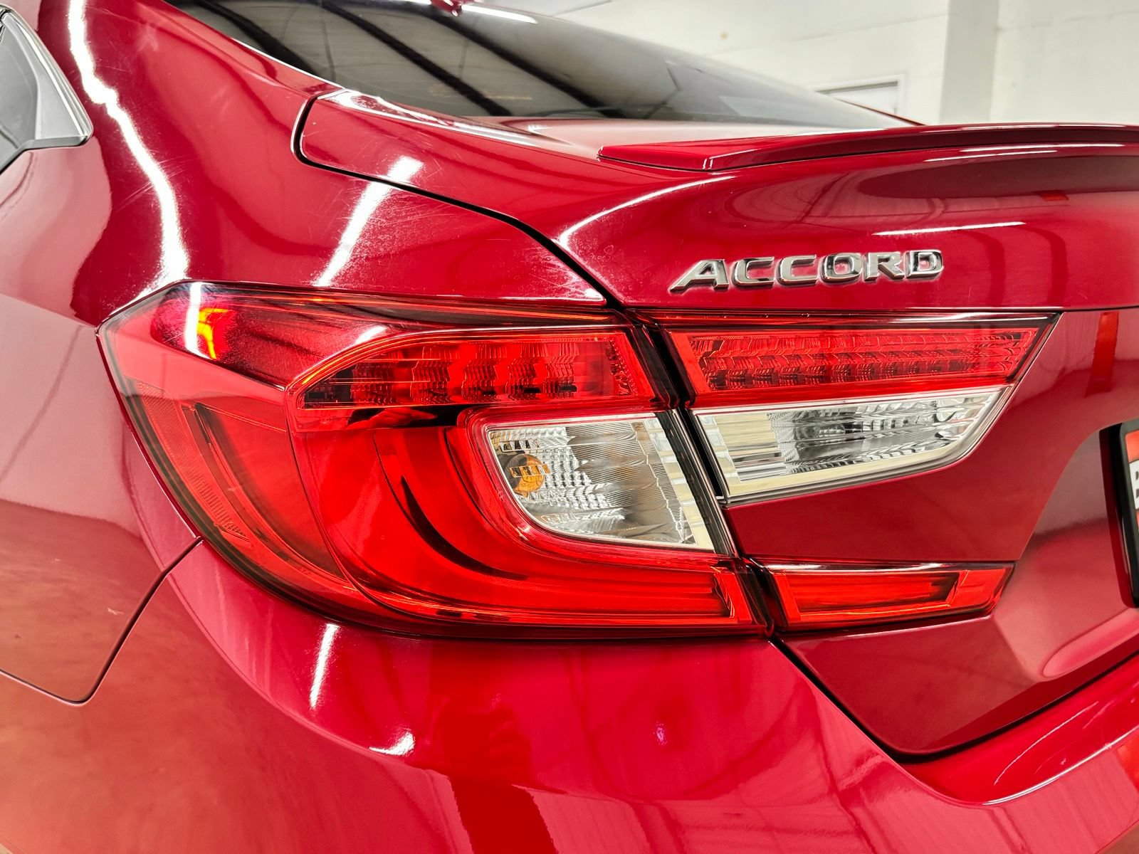 Used 2019 Honda Accord Sport image 8