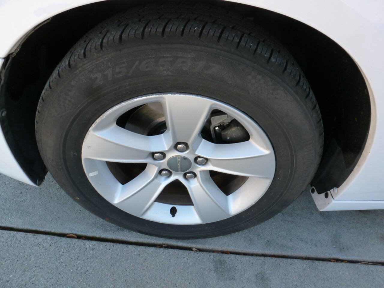 Used 2014 Dodge Charger SE RWD image 15