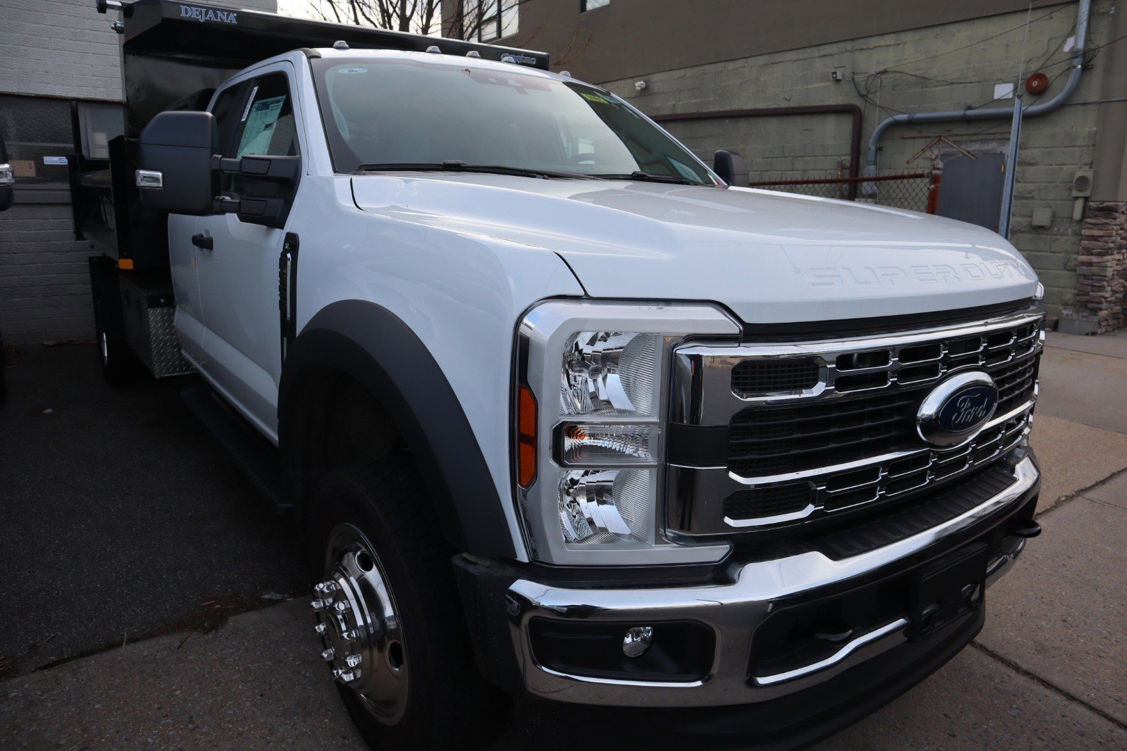 New 2026 Ford F550 4x4 Crew Cab image 12