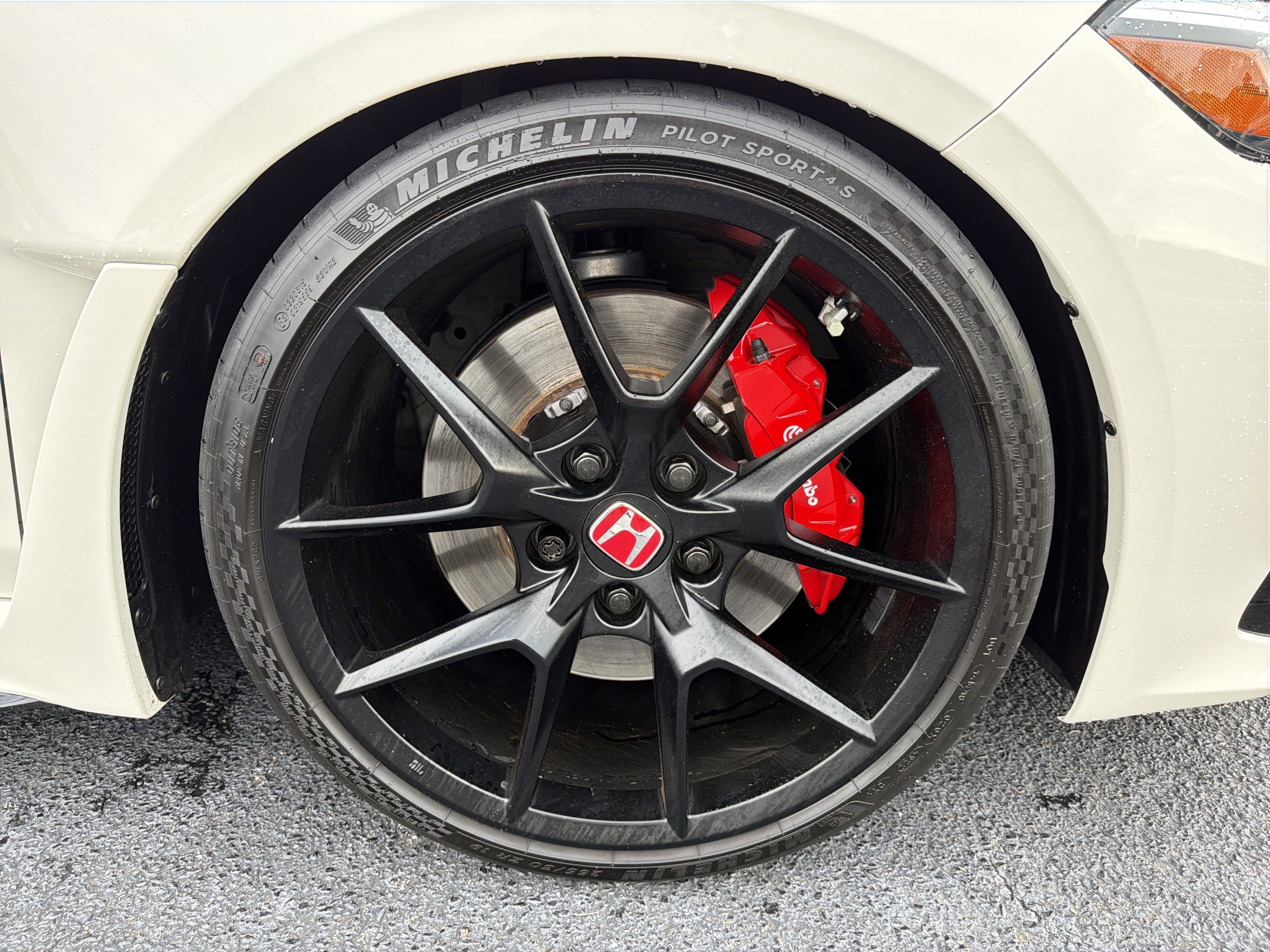 Used 2023 Honda Civic Type R image 10