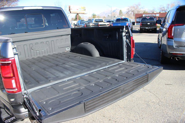 Used 2017 Ford F150 Raptor w/ Equipment Group 802A Luxury image 14