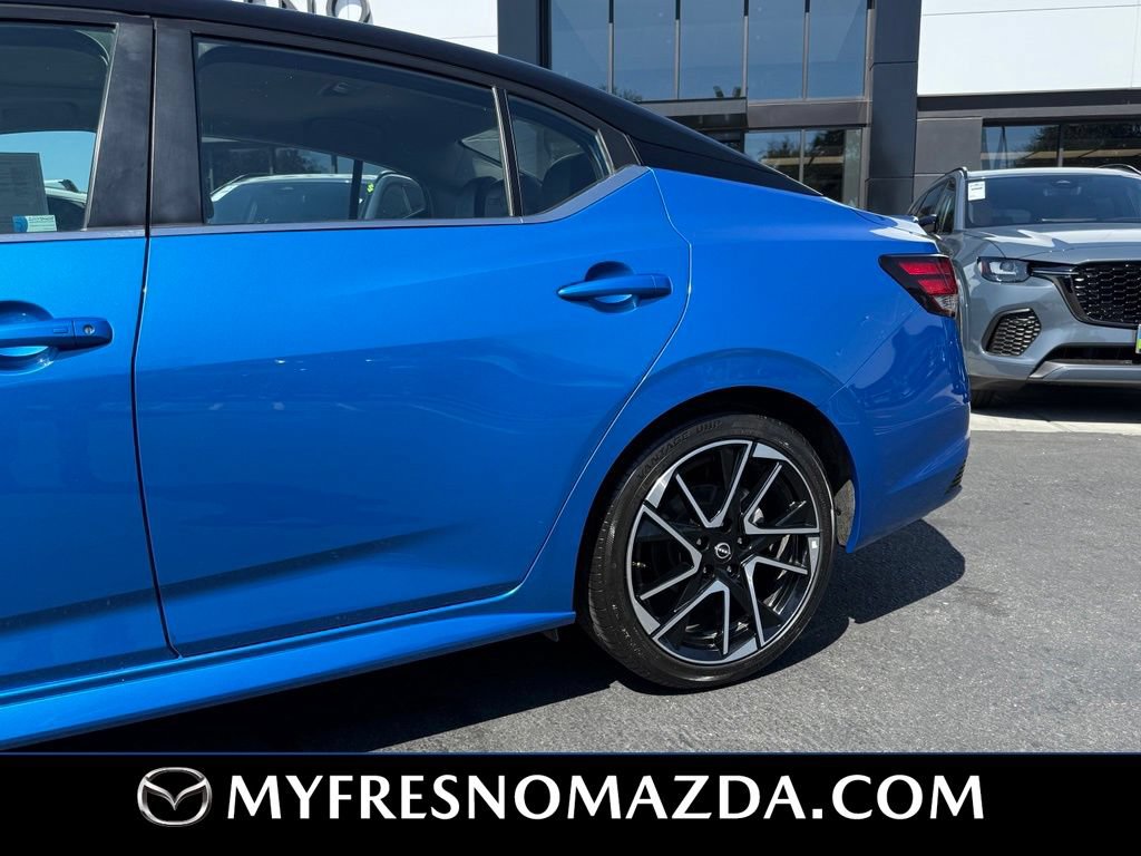 Used 2025 Nissan Sentra SR w/ SR Premium Package FWD image 6