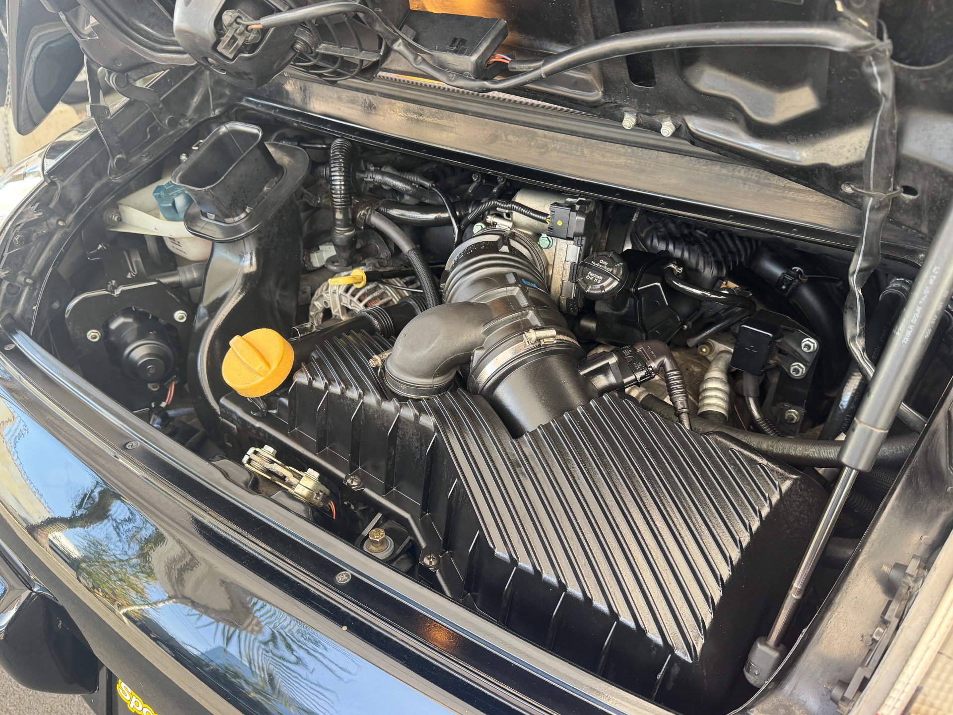 Used 2002 Porsche 911 Cabriolet image 40