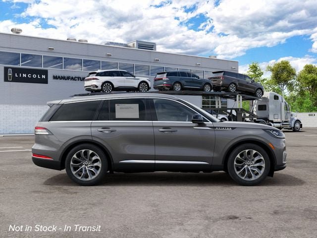 New 2027 Lincoln Aviator AWD image 5