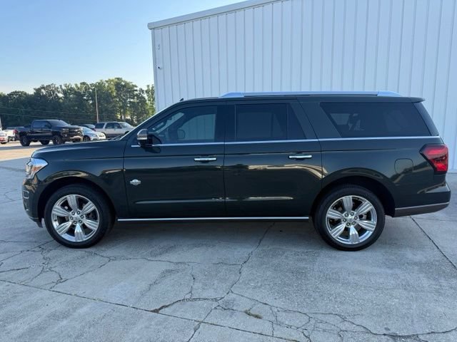 Used 2023 Ford Expedition Max King Ranch RWD image 2