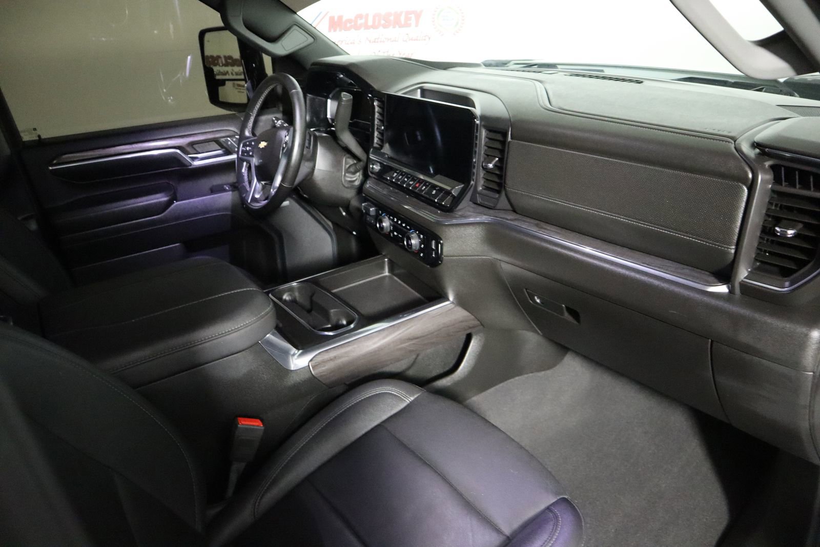 Used 2024 Chevrolet Silverado 2500 LTZ w/ LTZ Convenience Package image 58