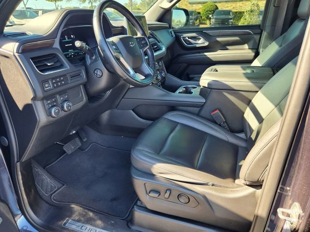 Used 2023 Chevrolet Suburban Z71 w/ Luxury Package image 11
