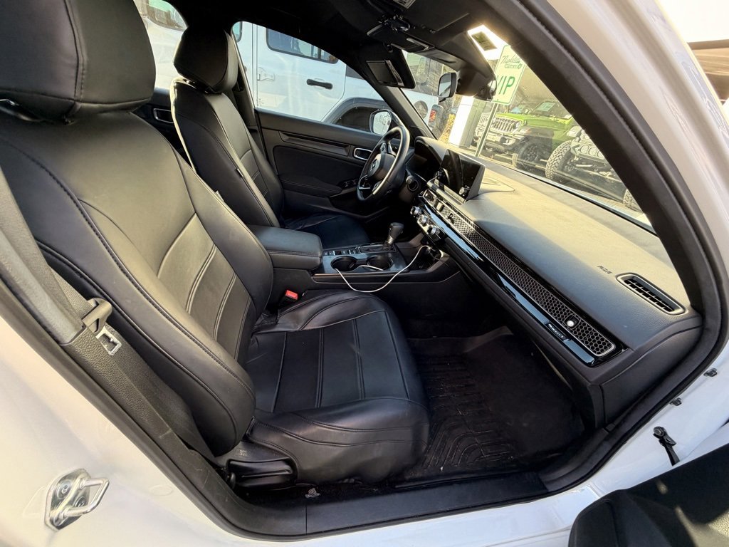 Used 2025 Honda Civic Sport image 12