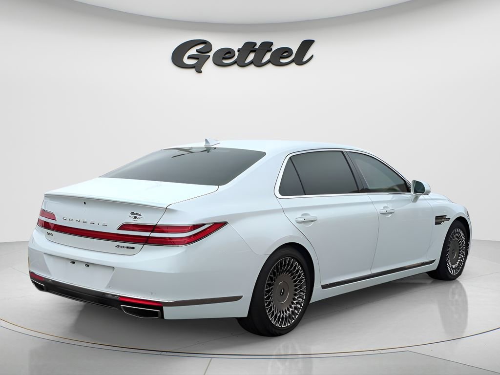 Used 2022 Genesis G90 5.0 Ultimate image 4
