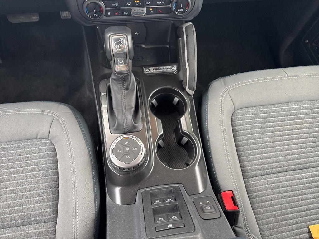 Used 2022 Ford Bronco Outer Banks w/ Sasquatch Package image 12