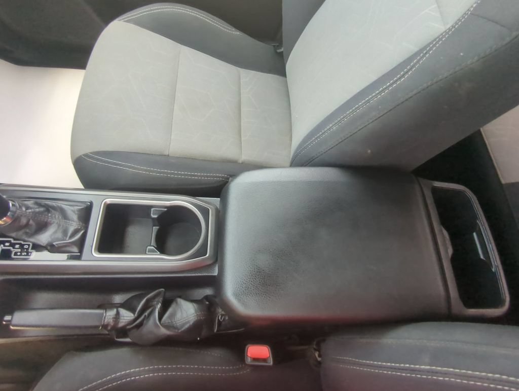 Used 2020 Toyota Tacoma TRD Off-Road AWD/4WD image 21