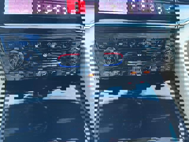 New 2025 Jeep Grand Cherokee L Limited w/ Luxury Tech Group II image 49