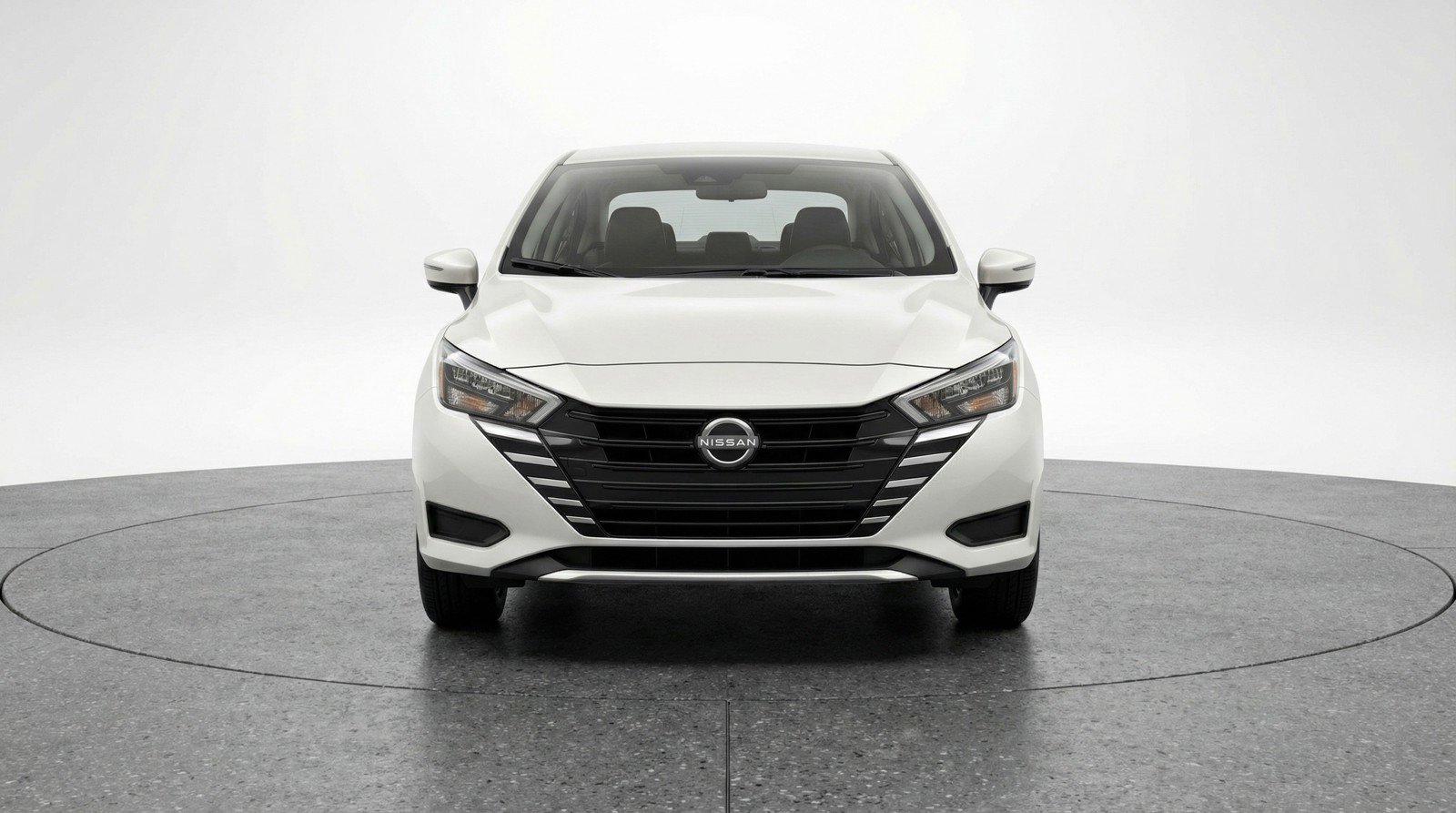 Used 2025 Nissan Versa SV image 2