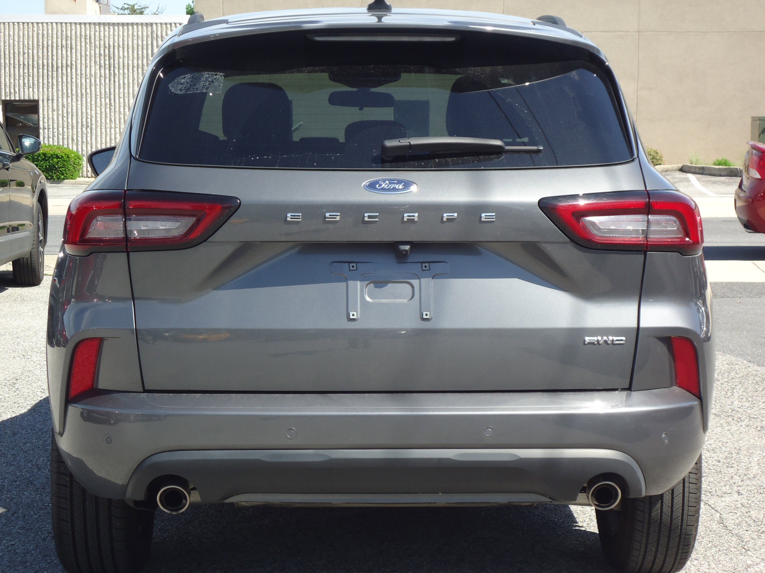 Used 2023 Ford Escape ST-Line w/ Tech Pack #1 AWD/4WD image 4