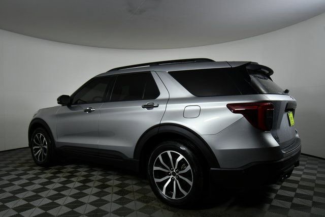 Used 2020 Ford Explorer ST w/ Premium Technology Package image 14