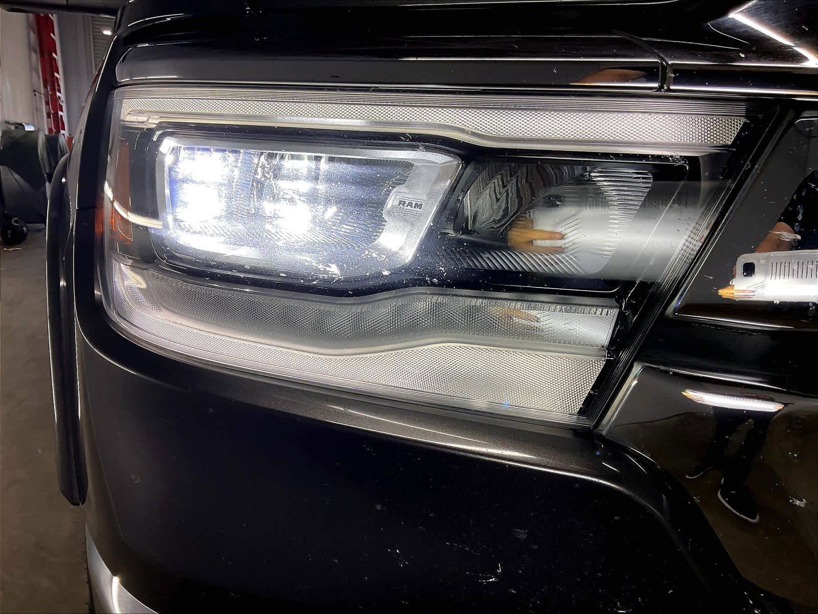 Used 2020 RAM 1500 Laramie w/ Off Road Group AWD/4WD image 29