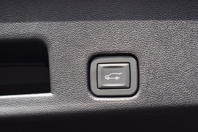 New 2026 Chevrolet Traverse LT w/ Enhanced Driving Package image 19