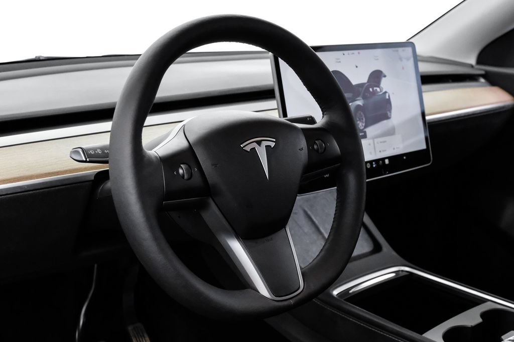 Used 2022 Tesla Model Y Long Range AWD/4WD image 15