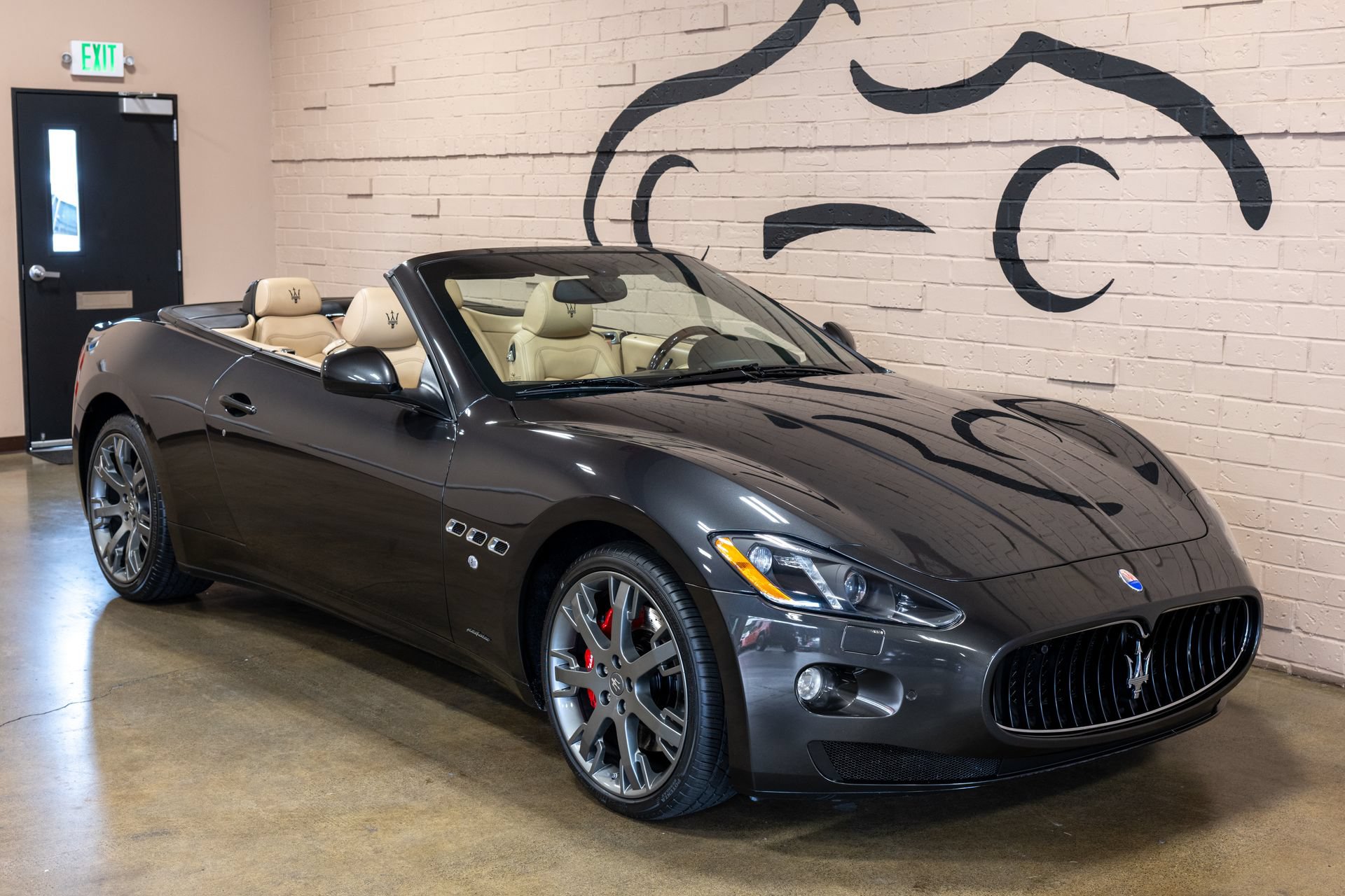 Used 2014 Maserati GranTurismo Convertible RWD image 3