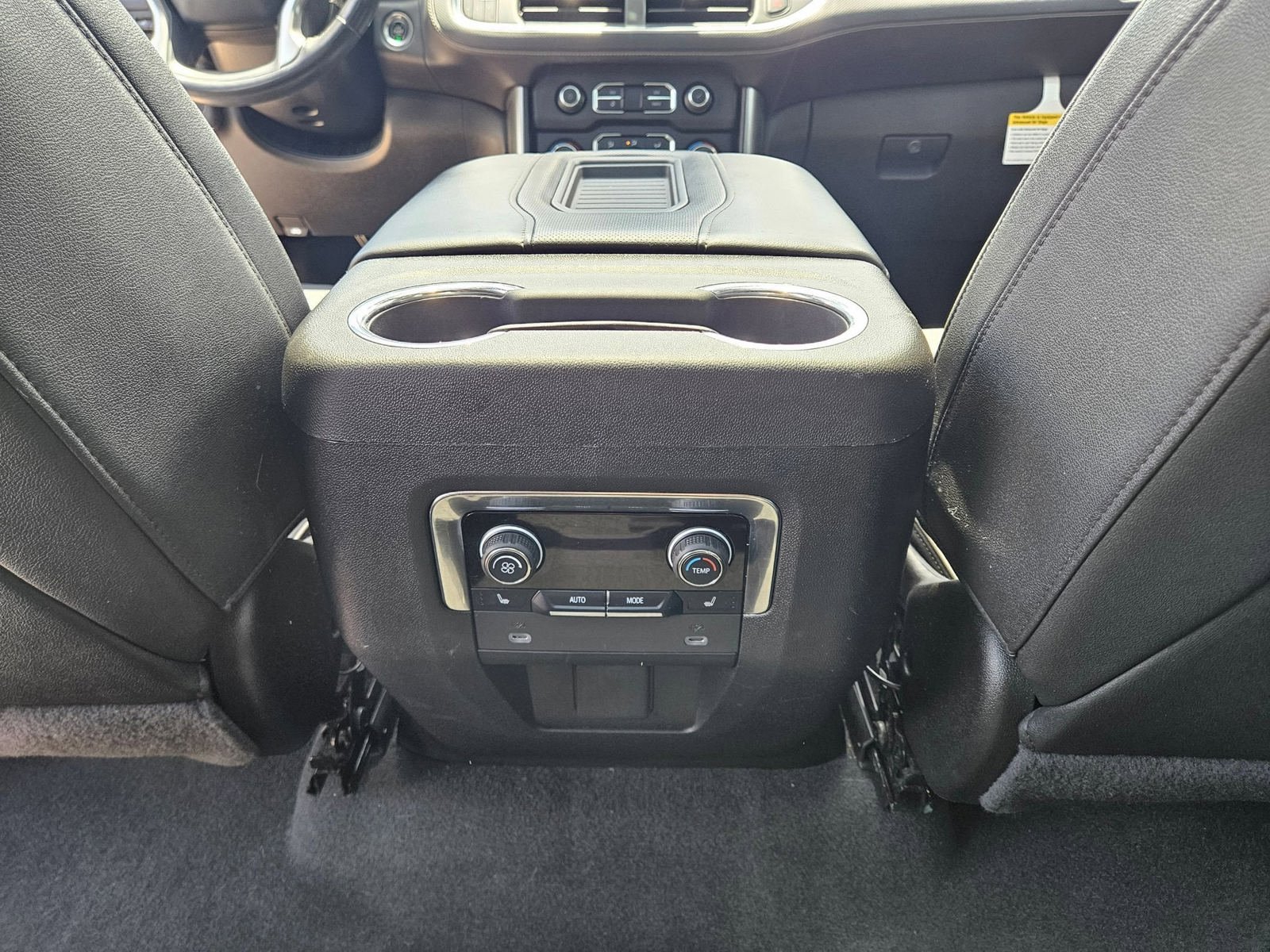 Used 2022 Chevrolet Tahoe Premier AWD/4WD image 25