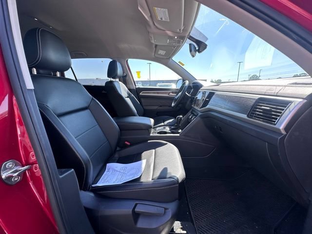 Used 2023 Volkswagen Atlas SE w/ Black Wheel Package FWD image 29