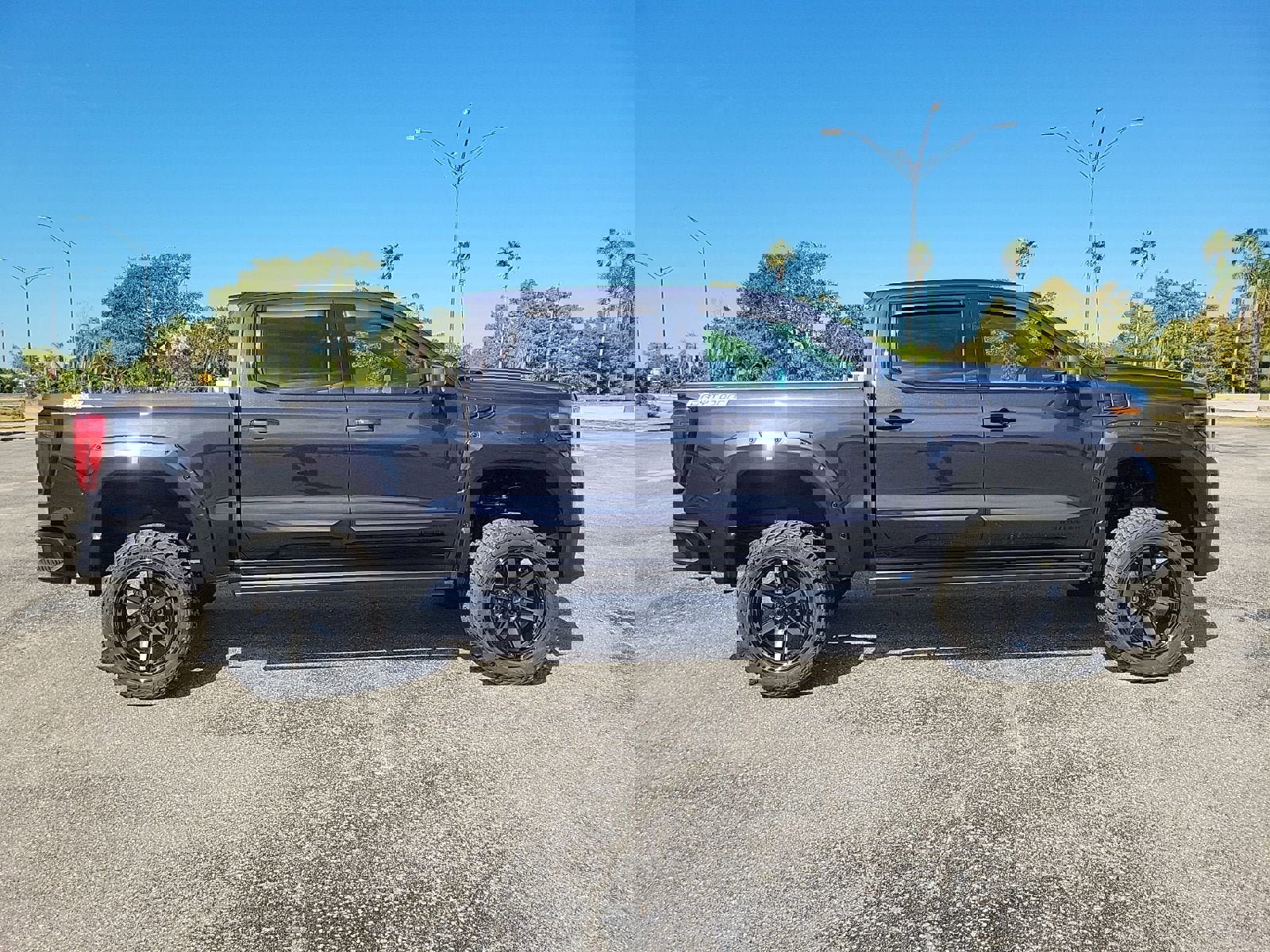 New 2026 GMC Sierra 1500 AT4 w/ Technology Package image 8