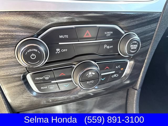 Used 2022 Chrysler 300 Touring L w/ Popular Equipment Group AWD/4WD image 19