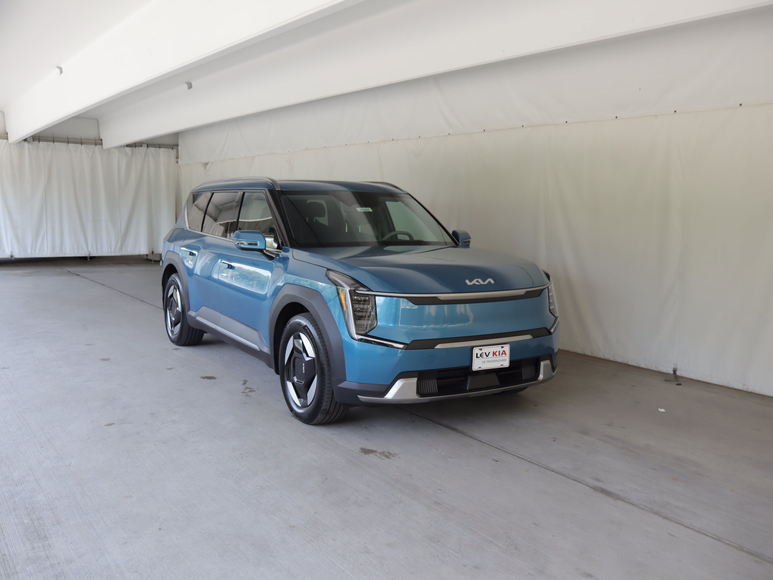 Used 2024 Kia EV9 Wind AWD/4WD image 1
