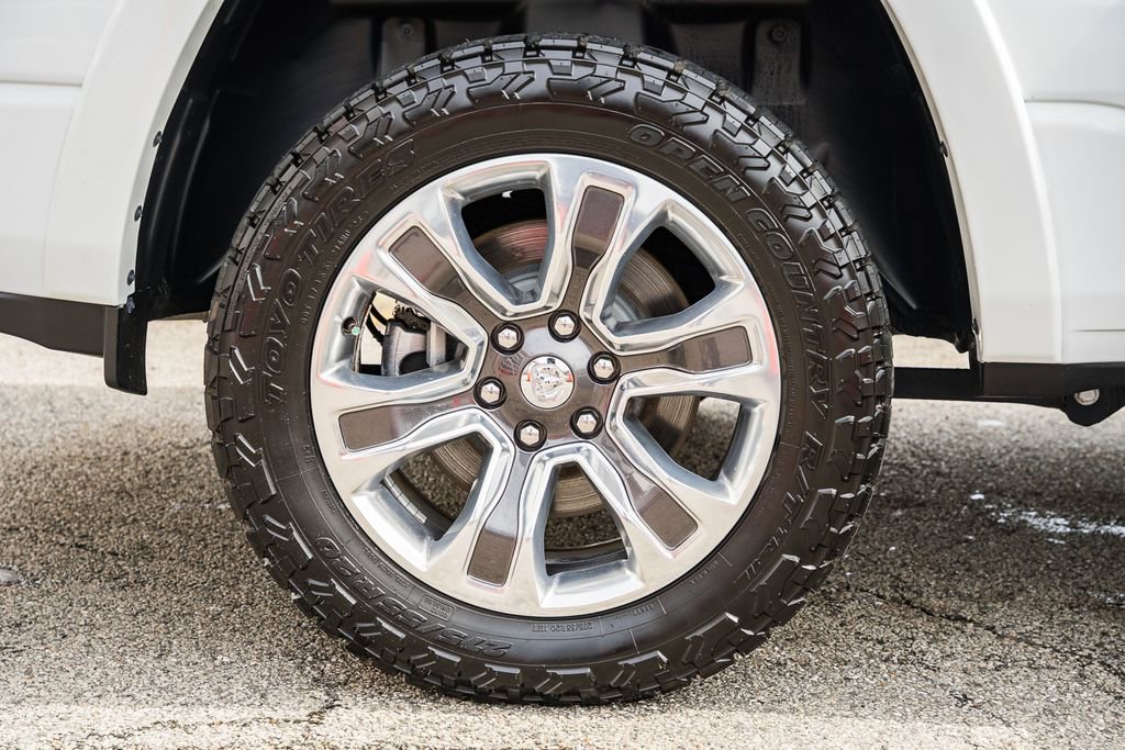 Certified 2023 RAM 1500 Limited w/ Body Color Bumper Group image 29