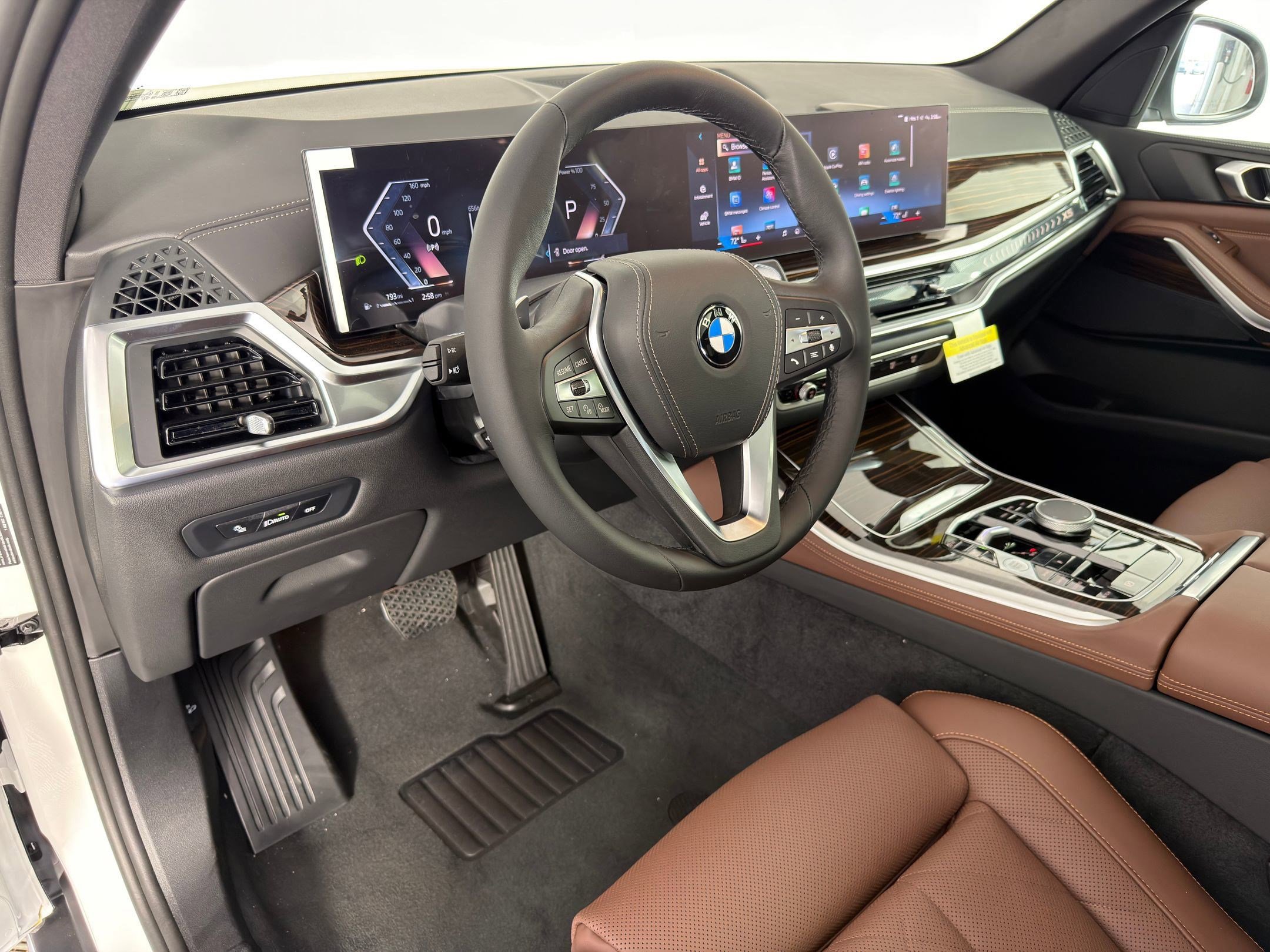 Used 2026 BMW X5 sDrive40i w/ Parking Assistance Package RWD image 4