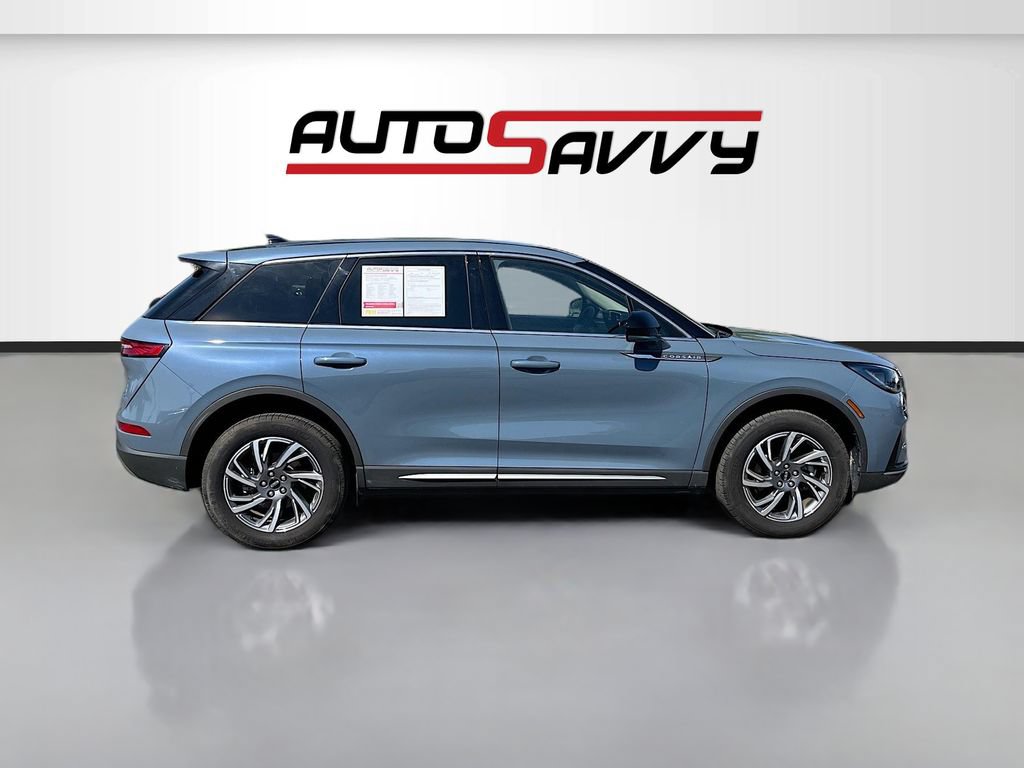 Used 2025 Lincoln Corsair FWD image 8