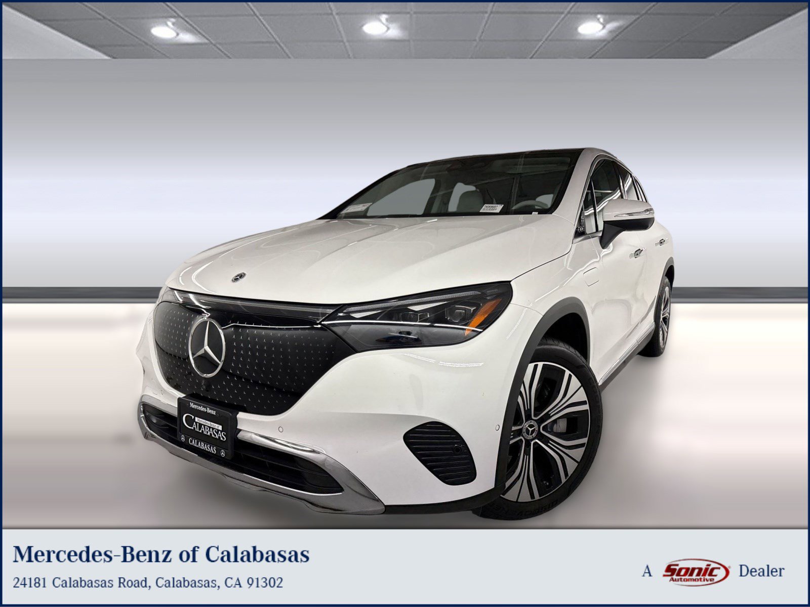New 2026 Mercedes-Benz EQE 320 4MATIC SUV image 1