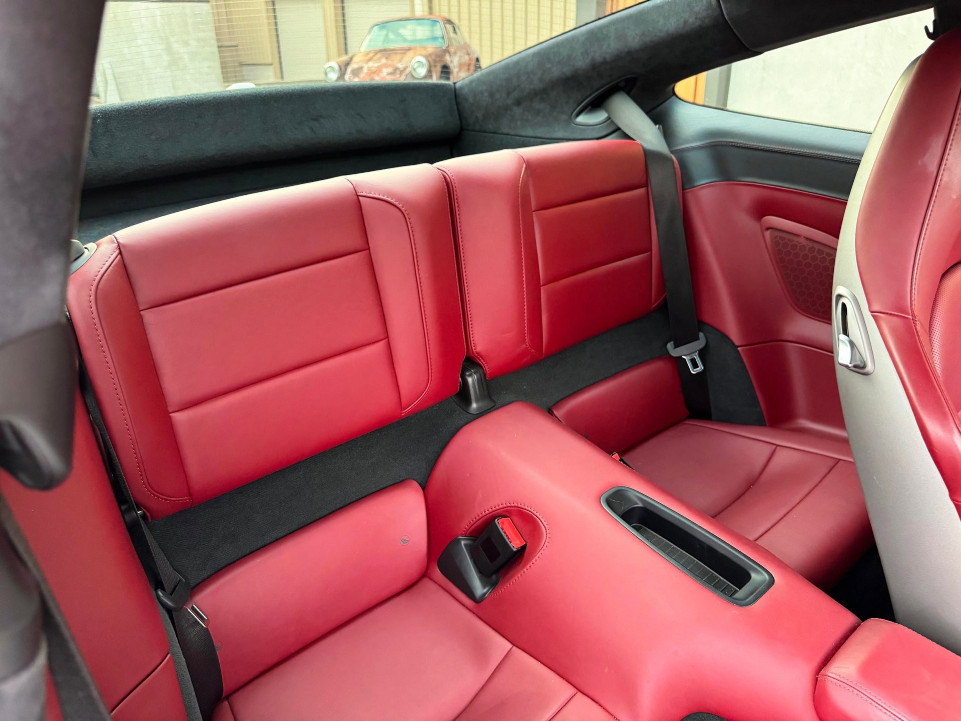 Used 2018 Porsche 911 GT3 RS image 40