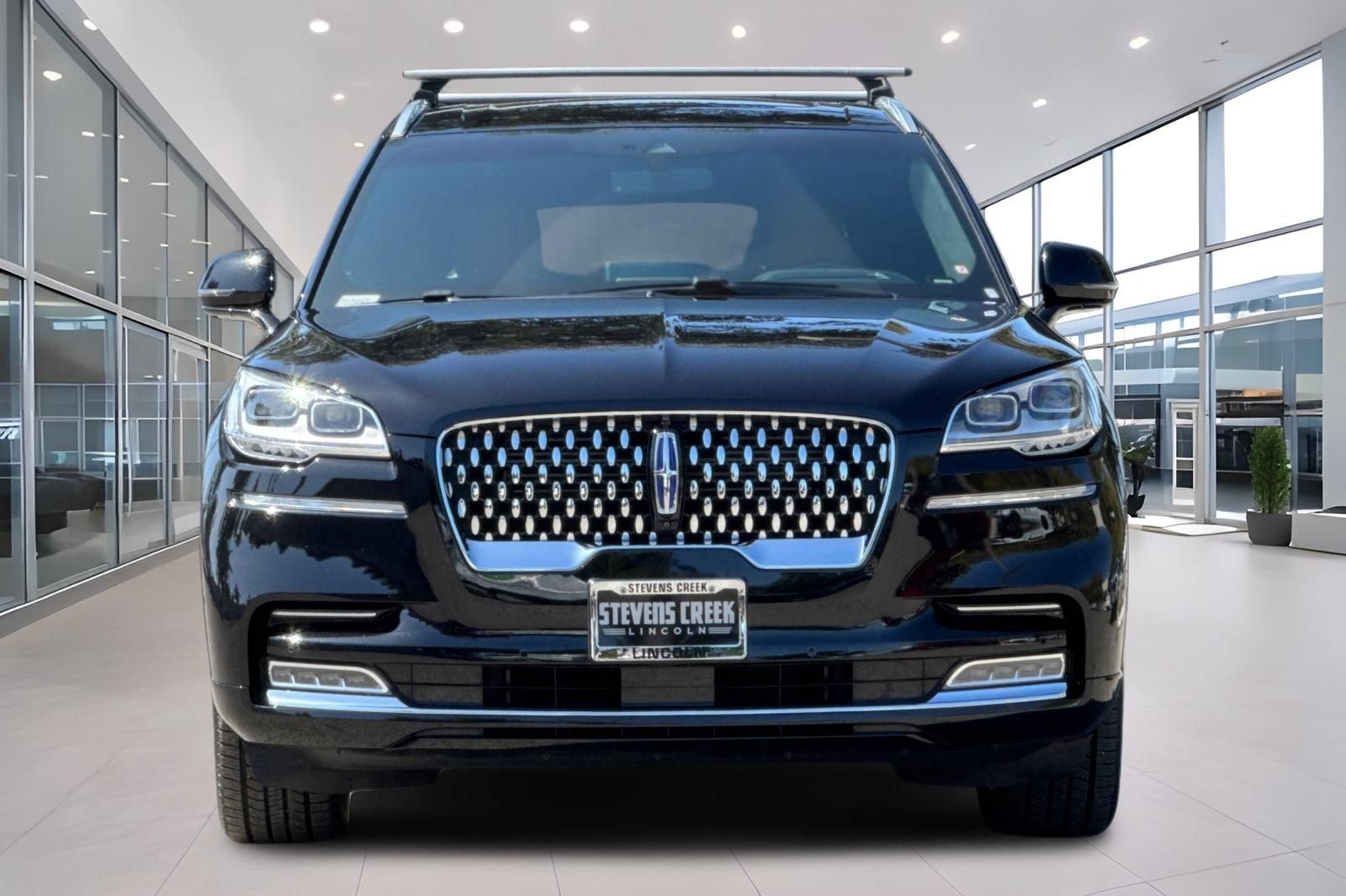 Used 2023 Lincoln Aviator Black Label Grand Touring w/ Class IV Trailer Tow Package AWD/4WD image 9